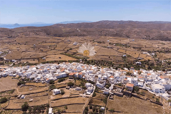 Πανοραμική φωτογραφίας της παραδοσιακής χώρας Κύθνου