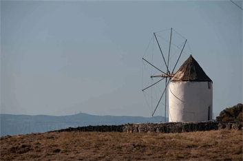 Παραδοσιακός μύλος....απο την γραφική Δρυοπίδα Κύθνου.