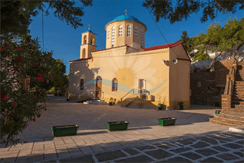 Η Εκκλησία Της Παναγίας Κανάλας στην Κύθνο.