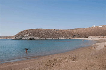 Κύθνος Παραλία Άγιου Σώστη.